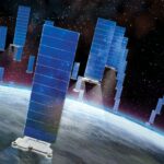На орбите уничтожаются спутники Илона Маска Starlink, они падают на Землю: что происходит»>