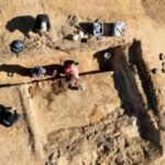 Уступали силой только королю: археологи раскопали элитные захоронения викингов (фото)»>