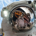 Полет в космос сильно меняет глаза человека: что выяснили ученые из NASA»>
