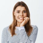 Зубы из мочи: ученые создали необычный способ синтеза минерала для имплантов»>