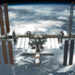 Космический корабль Илона Маска не позволит упасть МКС с орбиты на Землю: что известно (фото)»>