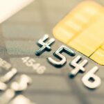 Пенсионные выплаты могут заблокировать: в Украине появится реестр дропперов (видео)»>