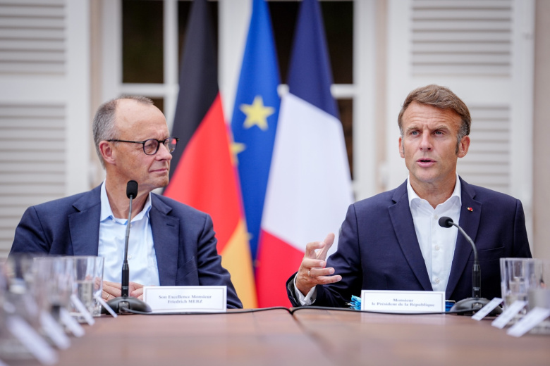 Стало известно, чего испугались Мерц и Макрон