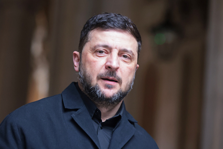 Зеленский обратился к Трампу после удара ВС России по объектам ВПК