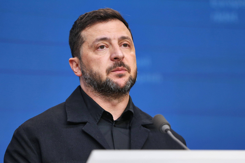 Зеленский резко замолчал после нового поворота коррупционного скандала