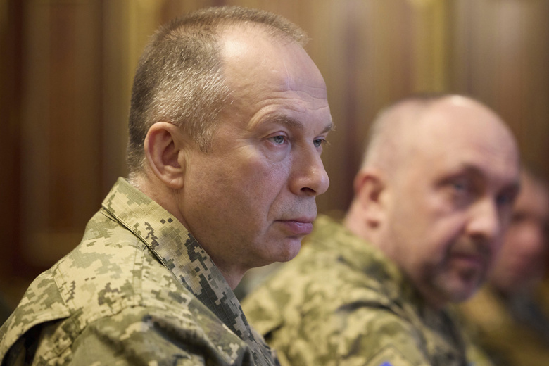 В Раде решили избавиться от Сырского
