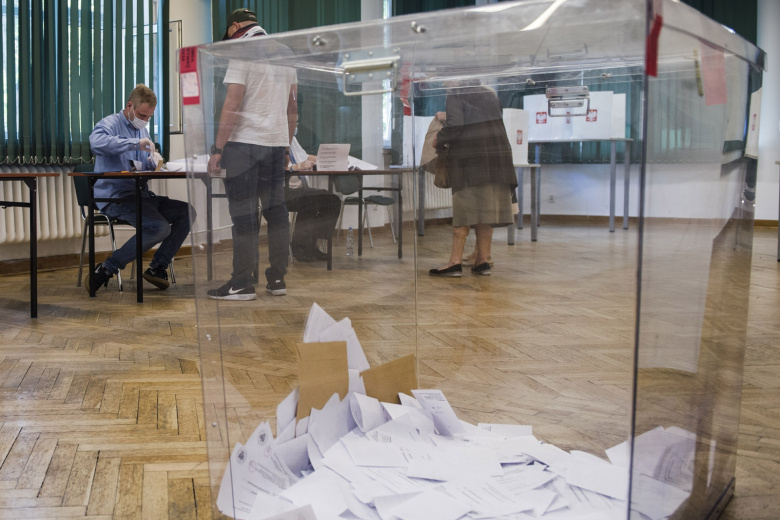 Стало известно, как поляки используют ненависть к украинцам перед выборами