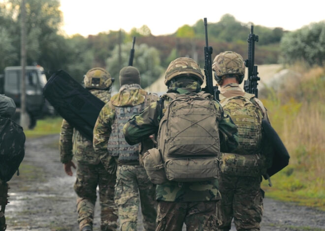Украина начала стягивать войска в район ЧАЭС